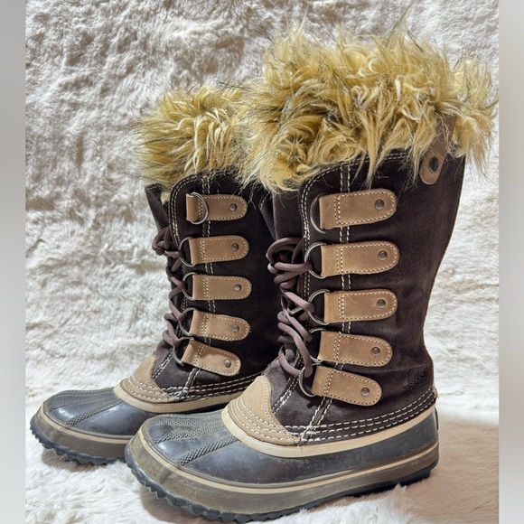 Sorel JOAN OF ARCTIC WOMEN'S Faux Fur WATERPROOF Snow BOOT size 6 - Picture 7 of 16